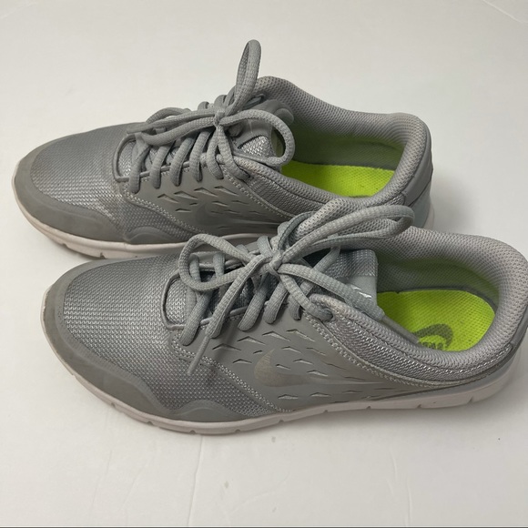 Nike Sneakers - Picture 4 of 10